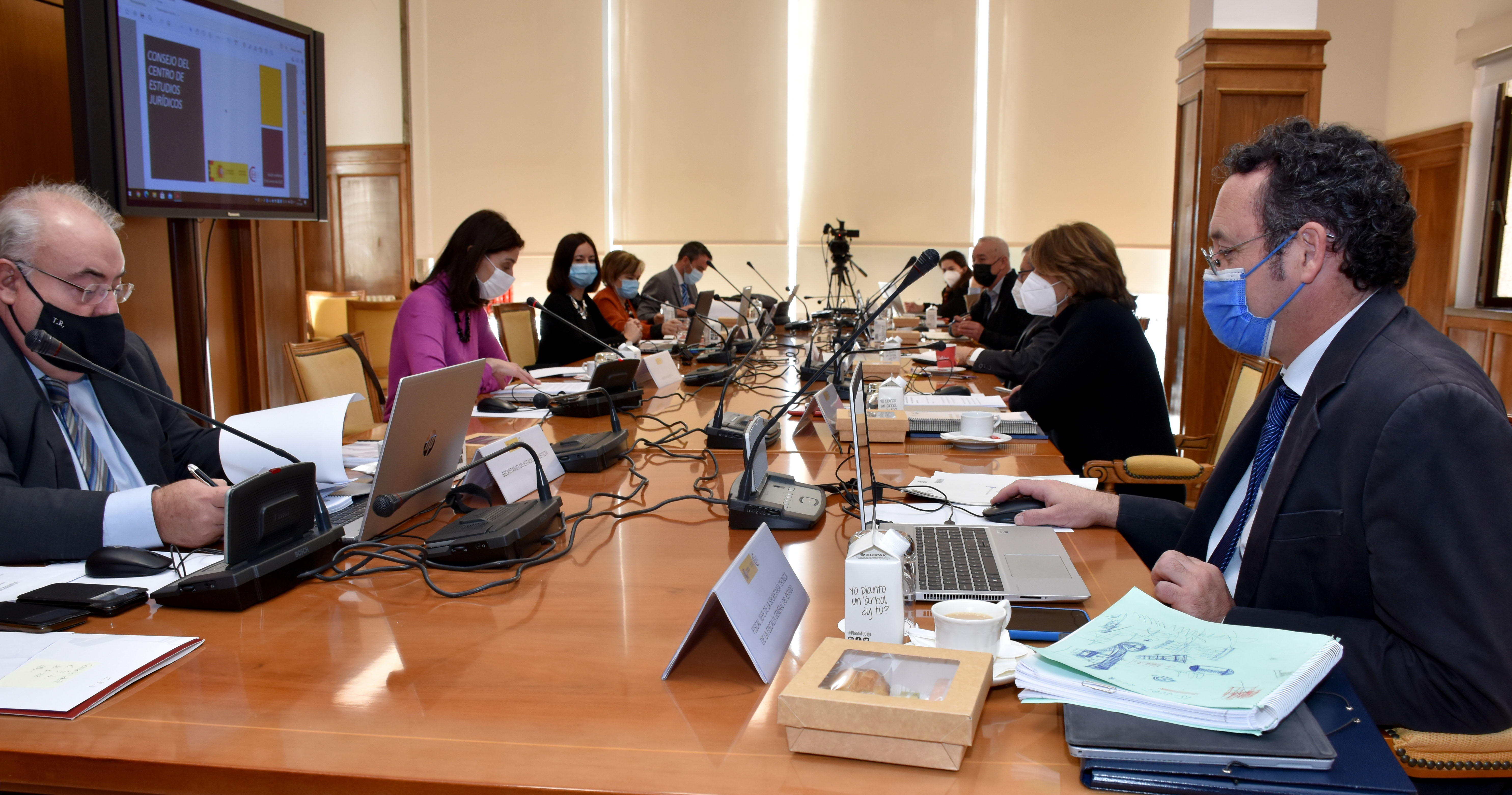 XXV SESIÓN DEL CONSEJO DEL ORGANISMO AUTÓNOMO CENTRO DE ESTUDIOS JURÍDICOS XXV SESIÓN DEL CONSEJO DEL ORGANISMO AUTÓNOMO CENTRO DE ESTUDIOS JURÍDICOS